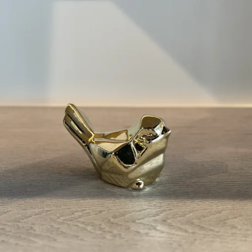 Pájaro Dorado Pequeño