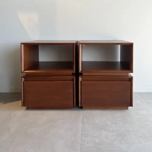 Par de Veladores Isidora