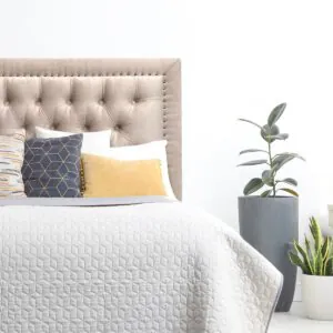 Respaldo de Cama Capitoné Frame Tachas Felpa Beige