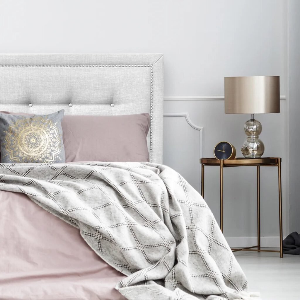 Respaldo de Cama Botoné Frame Tachas Lino Crudo