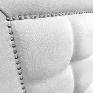 Respaldo de Cama Botoné Frame Tachas Lino Crudo