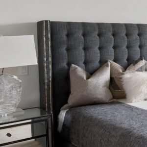 Cama Botoné Wing Recta Tachas Lino Grafito
