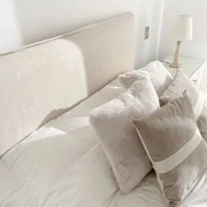 Cama Flat Pestaña Lino Crema