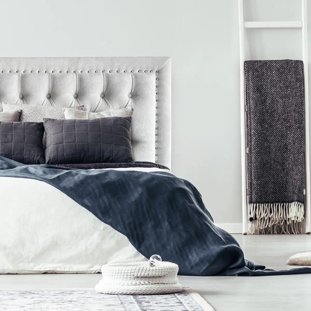 Respaldo de Cama Capitoné Frame Tachas Lino Crudo
