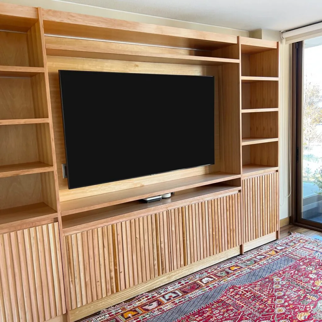 Modular TV Bali