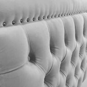 Respaldo de Cama Capitoné Frame Tachas Felpa Gris Plata