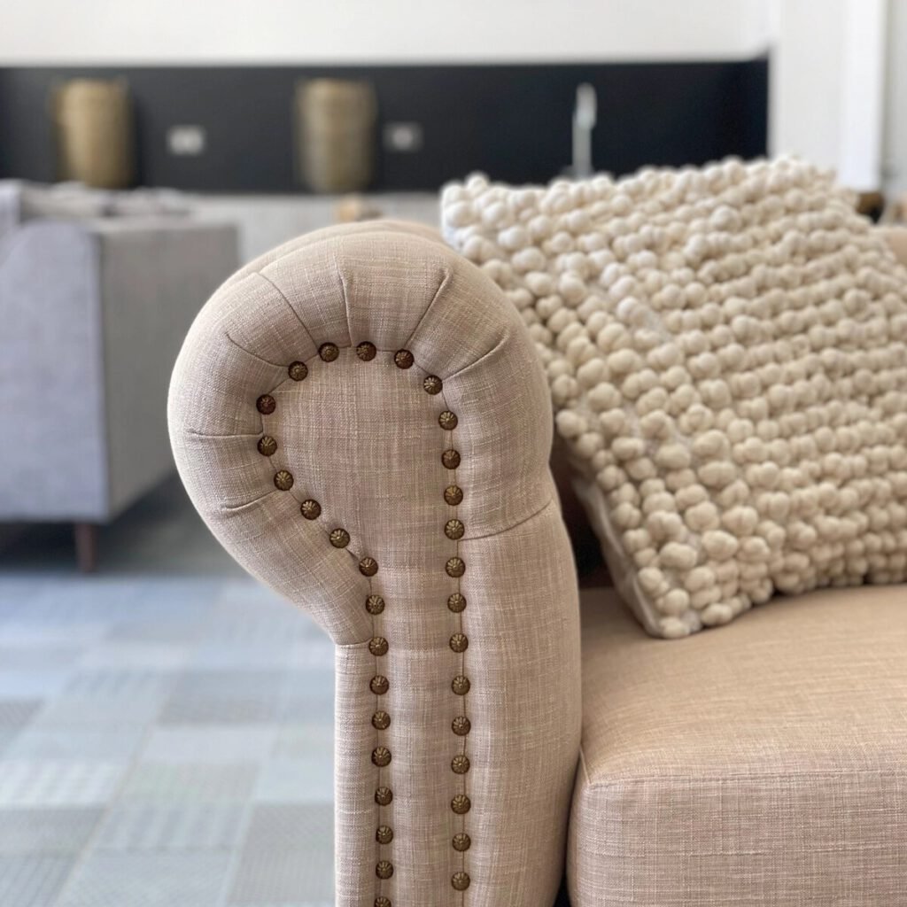 Sofá Chesterfield Lino Beige