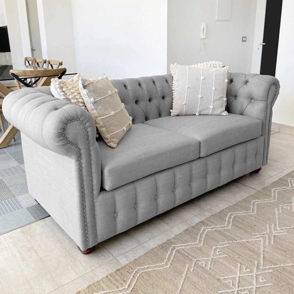 Sofá Chesterfield Lino Gris Plata