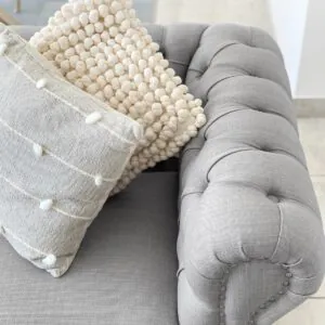 Sofá Chesterfield Lino Gris Plata